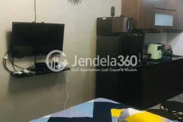 Bedroom Compact Studio Apartment Low Floor with Pool View at Paragon Village Apartment