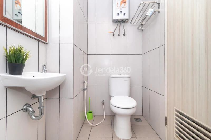 Bathroom Good Deal Studio Apartment at Grand Kamala Lagoon Apartment Low Floor