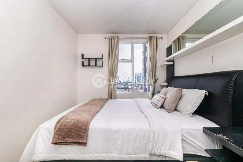 Bedroom 1BR Apartment with City View at Lavande Residence