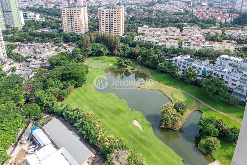 Balcony Menteng Park Studio View Selatan