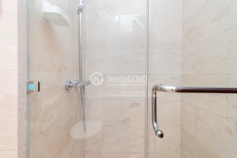 Bathroom Menteng Park Studio View Selatan