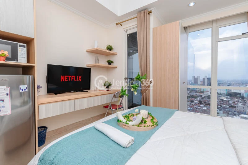 Bedroom Menteng Park Studio View Selatan