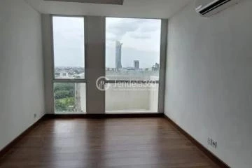 Bedroom 2 2BR Apartment with City View at Springhill Royale Suites