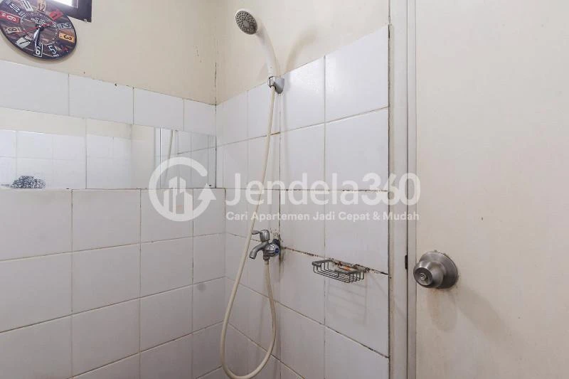 Bathroom Kebagusan City Apartment Studio Non Furnished