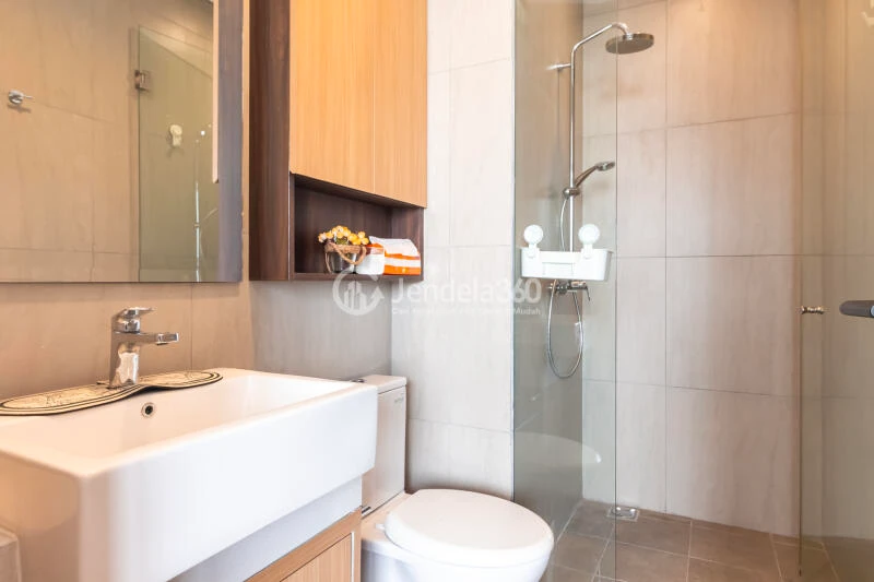 Bathroom 1BR Fatmawati City Center Apartment at High Floor