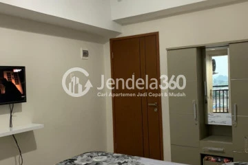 Bedroom Spotless Studio Apartment Low Floor with  View at Green Lake View Depok Apartment