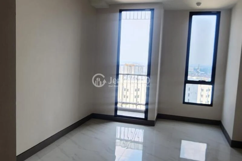 Bedroom Modern Studio Apartment at Pakuwon Residence Bekasi Low Floor