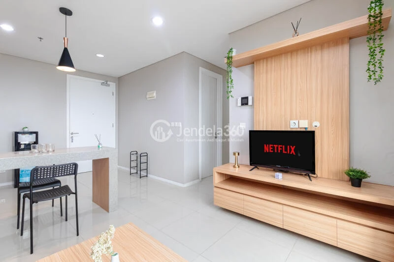 Living Room 2BR Apartment with  View at Paddington Heights Apartment