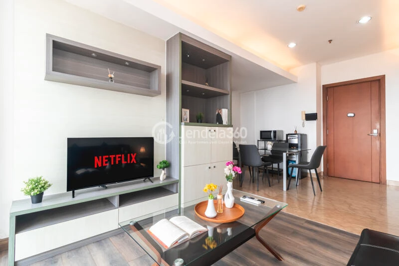 Living Room Royale SpringHill Residence 1BR View City