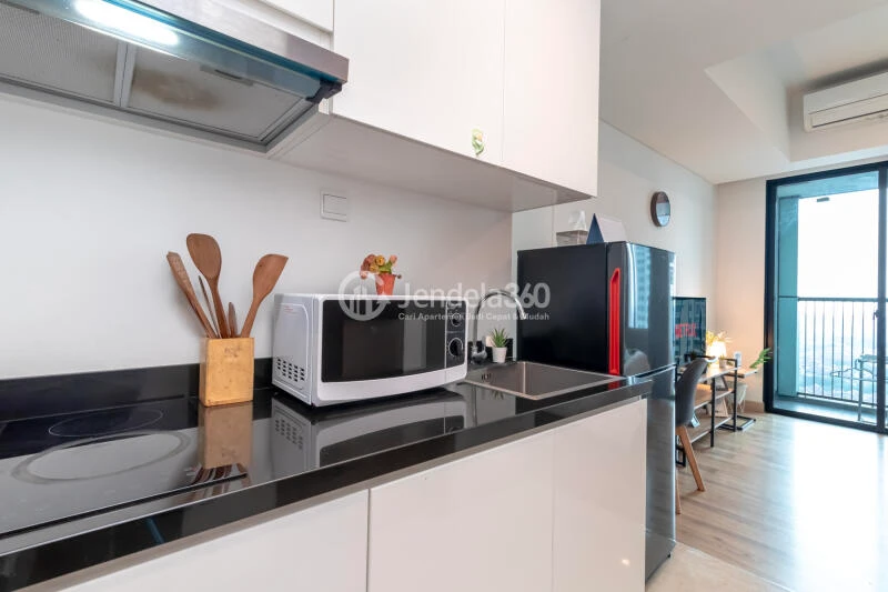 Kitchen Flawless Studio Apartment at Southgate Residence Tower Altuera