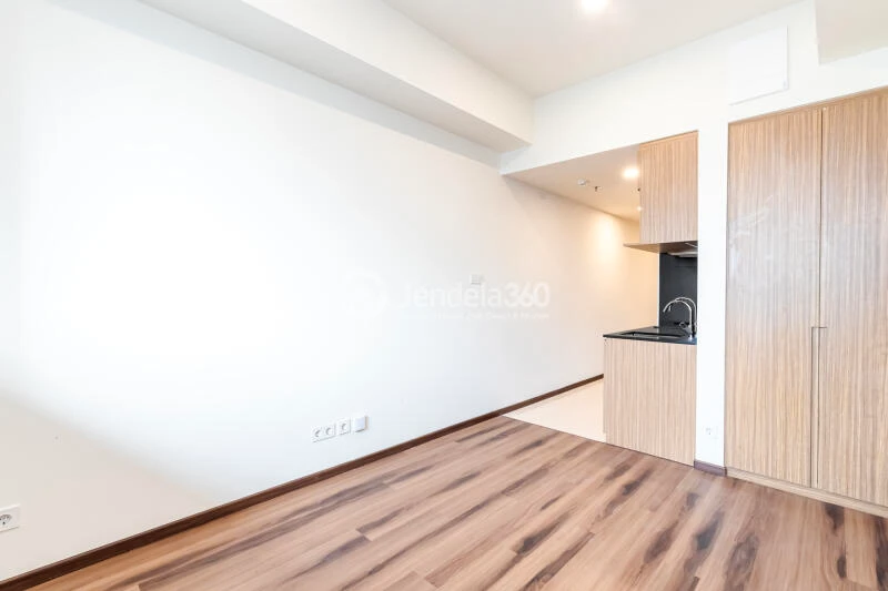 Bedroom Low Floor Studio Apartment with  View at Branz Mega Kuningan Apartment
