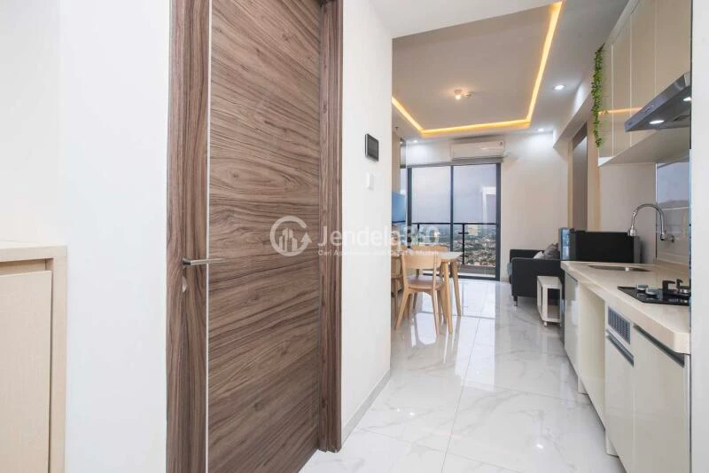 Bedroom 2BR Sky House Alam Sutera Apartment at High Floor