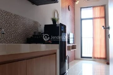Kitchen Elegant Studio Apartment at Dave Apartment Low Floor