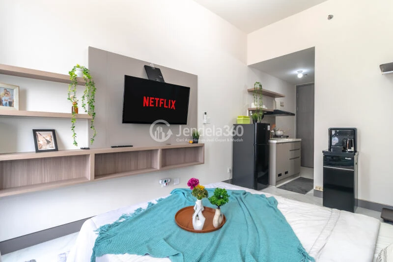 Bedroom Studio Apartment with City View at Pakuwon Residence Bekasi