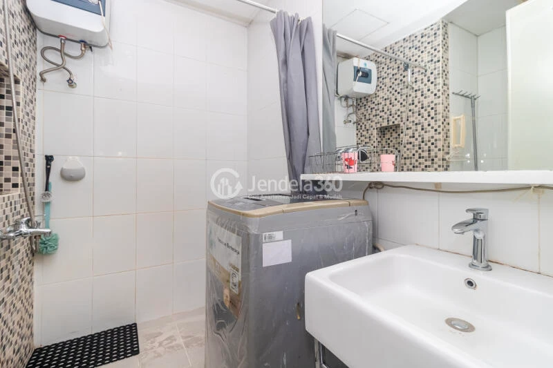 Bathroom Westmark Apartment 2BR Tower Westmark