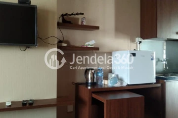 Bedroom Well Located Studio Apartment High Floor with City View at Easton Park Residence Jatinangor