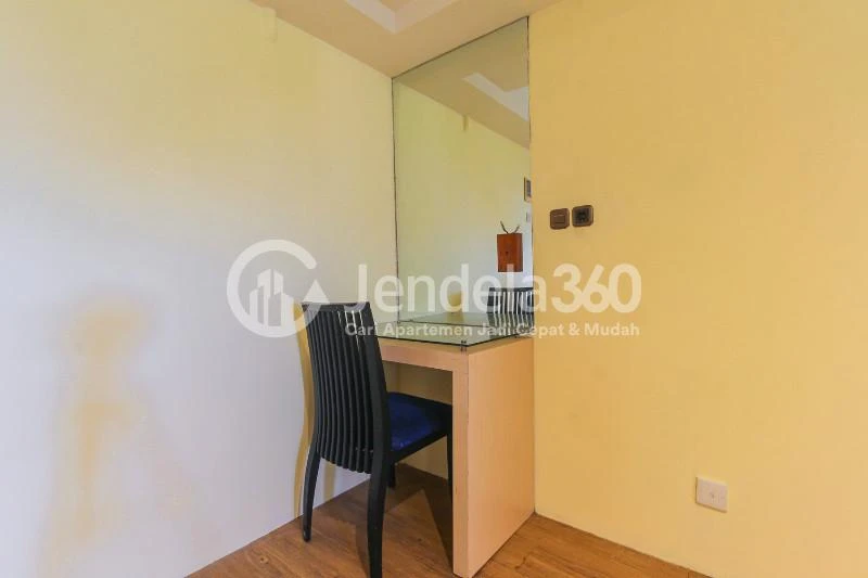 Bedroom Low-Cost Studio Apartment with City View at Kebagusan City Apartment