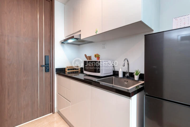 Kitchen Flawless Studio Apartment at Southgate Residence Tower Altuera
