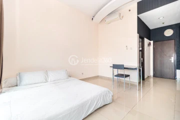 Bedroom Studio Apartment with  View at Tamansari The Hive