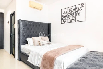 Bedroom High Floor Studio Apartment with City View at GP Plaza Apartment