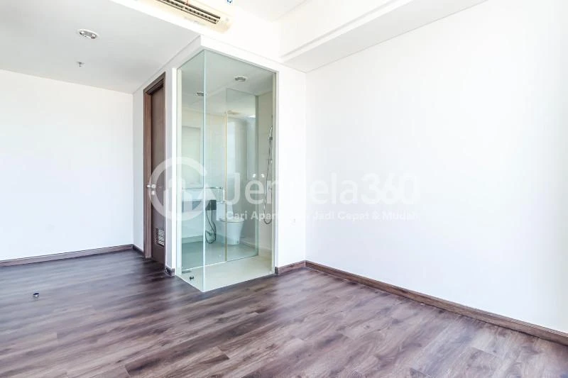 Bedroom 2 3BR Arandra Residence Apartment at High Floor