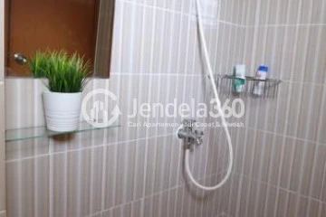 Bathroom Low Floor Studio Apartment with Swimming Pool View at Cinere Resort Apartment