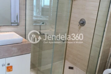 Bathroom 2BR Ancol Mansion Apartment at Tower Pasific Ocean
