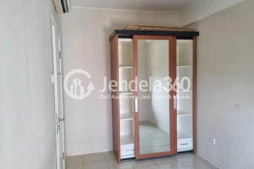Bedroom 1 2BR Green Lake Sunter Apartment at Low Floor