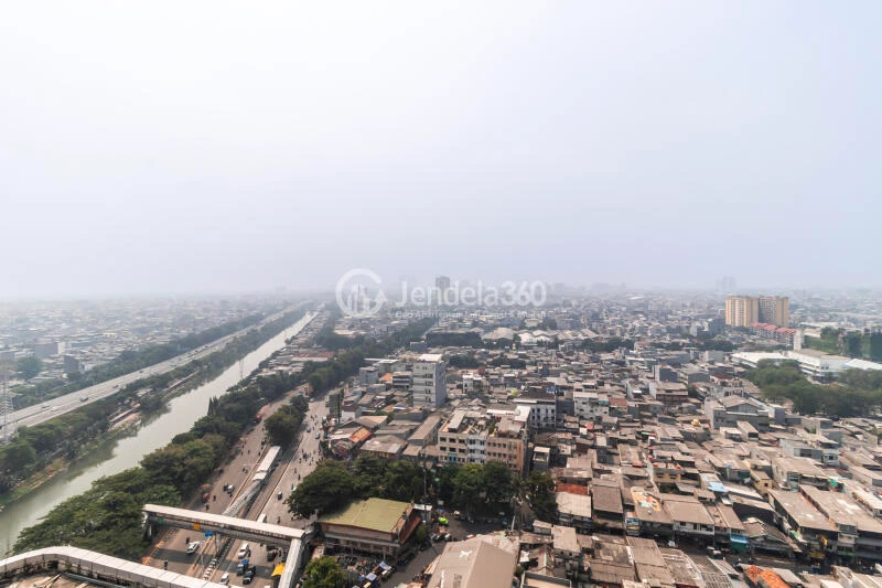 Balcony 2BR Apartment with City View at Season City Apartment