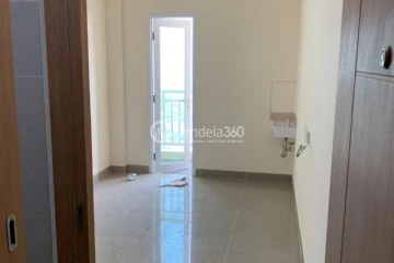 Bedroom Restful Studio Apartment at B Residence BSD Tower Rose