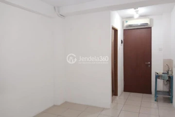Bedroom Studio Tifolia Apartment at Low Floor