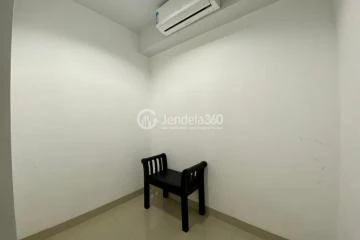 Bedroom 3 Modern 3BR Apartment Middle Floor with - View at Springhill Terrace Residence