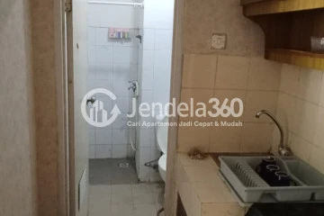 Kitchen Stunning 2BR Apartment Middle Floor with  View at Gateway Apartment