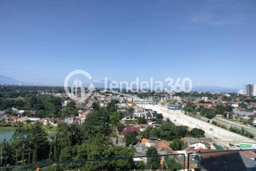 Balcony 3BR Izzara Apartment at Tower South