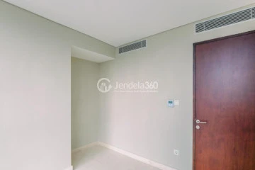 Bedroom 3 Low Floor 3BR Apartment with City View at Ciputra World 2 Apartment