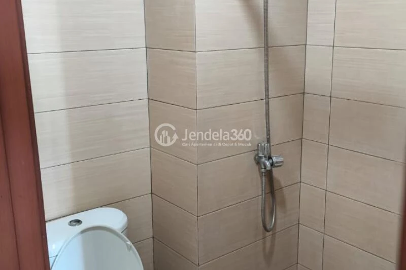 Bathroom Studio Margonda Residence 5 Apartment at Tower 5
