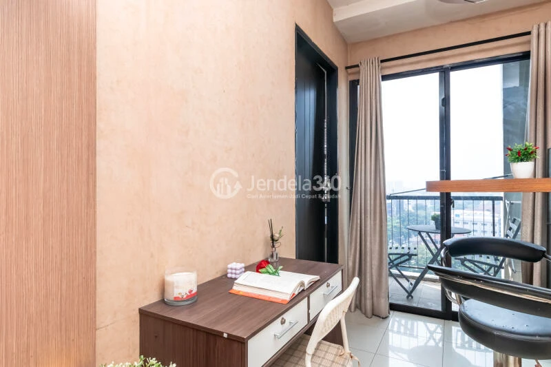 Living Room 2BR Apartment with City View at Cervino Village