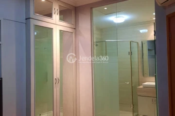 Bedroom Relaxed Studio Apartment High Floor with City View at Ancol Mansion Apartment