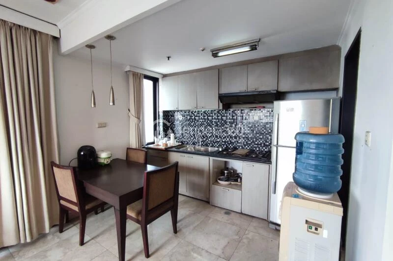 Kitchen Compact 1BR Apartment at Park Royal Apartment Tower 1