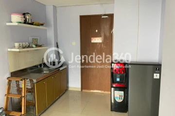 Kitchen Well Located 2BR Apartment Near East Jakarta Industry Area with City View at Callia Apartment