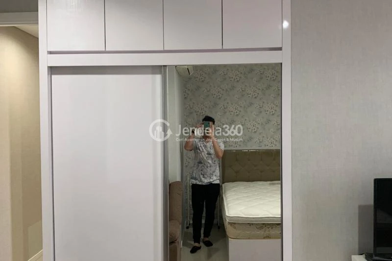 Bedroom 1 Restful 2BR Apartment Middle Floor with City View at Paddington Heights Apartment