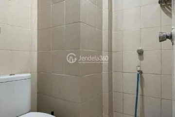 Bathroom Studio Serpong Green View Apartment at Tower Cottonwood