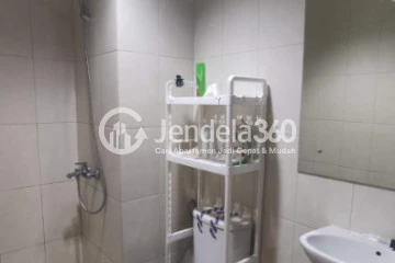 Bathroom 2BR Apartment with  View at Vittoria Residence