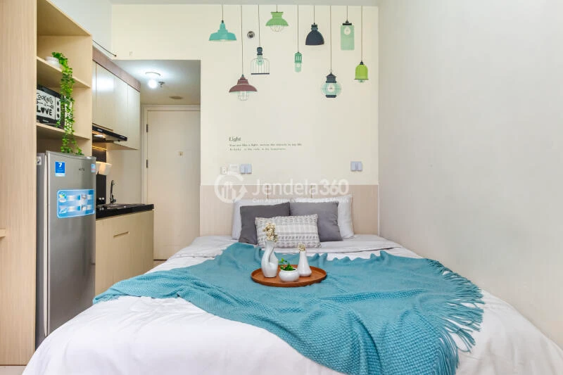 Bedroom Affordable Studio Apartment Close to Bekasi Train Station at The Springlake Summarecon Apartment, High Floor