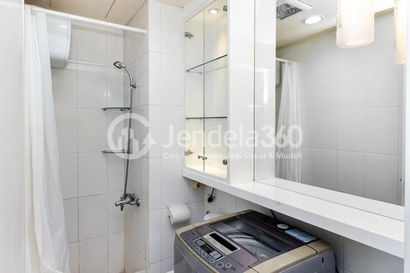 Bathroom Homey 1BR Apartment at Westmark Apartment Middle Floor