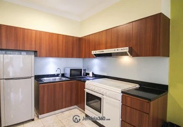 Kitchen 1BR Apartment with City View (Selatan) View at Menteng Regency