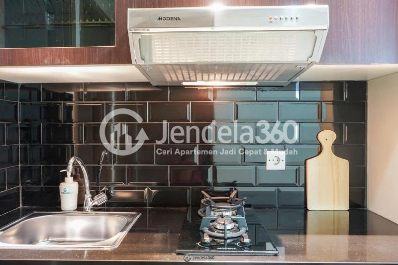 Kitchen Puri Orchard Apartment 2BR Fully Furnished