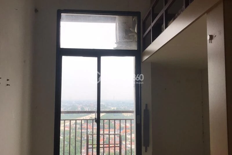 Bedroom Studio Apartment with  View at Dave Apartment