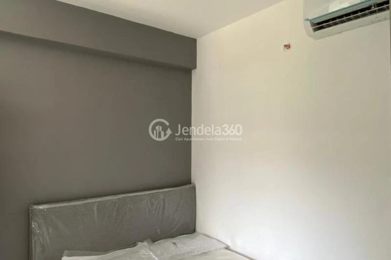 Bedroom Low Floor 2BR Apartment with  View at Serpong Garden Apartment