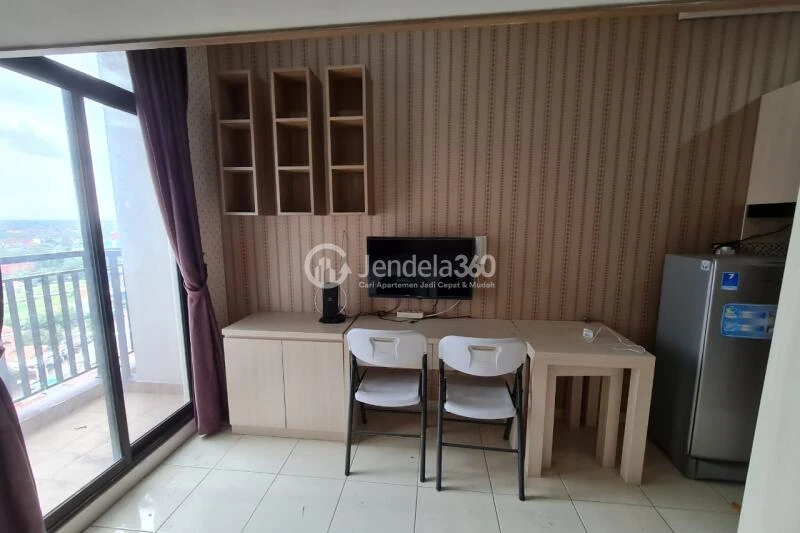 Bedroom Good Deal Studio Apartment Low Floor with  View at Dave Apartment